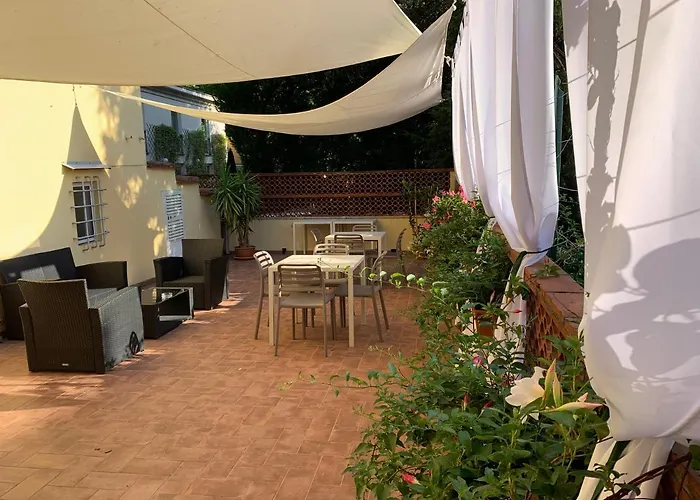 Bed and Breakfast La Terrazza di via Elisa Lucca